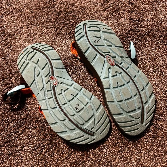 Women’s Chacos - Picture 3 of 3